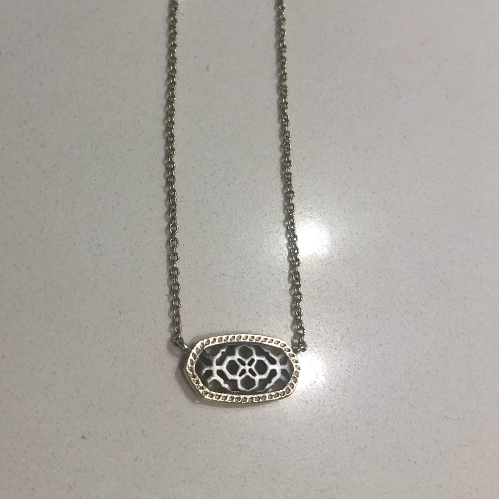 Kendra Scott Necklace